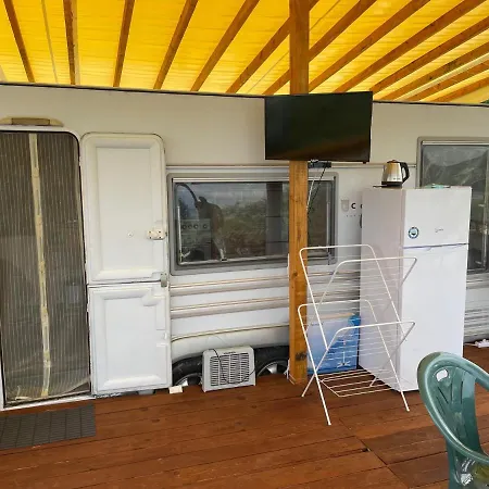 Tente de luxe The Black Pearl Caravan Kavarna
