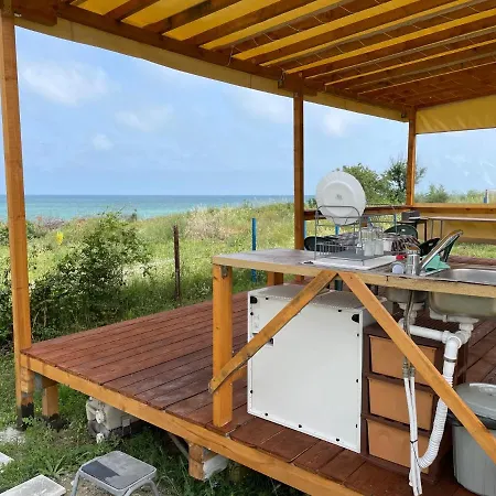 The Black Pearl Caravan * Kavarna